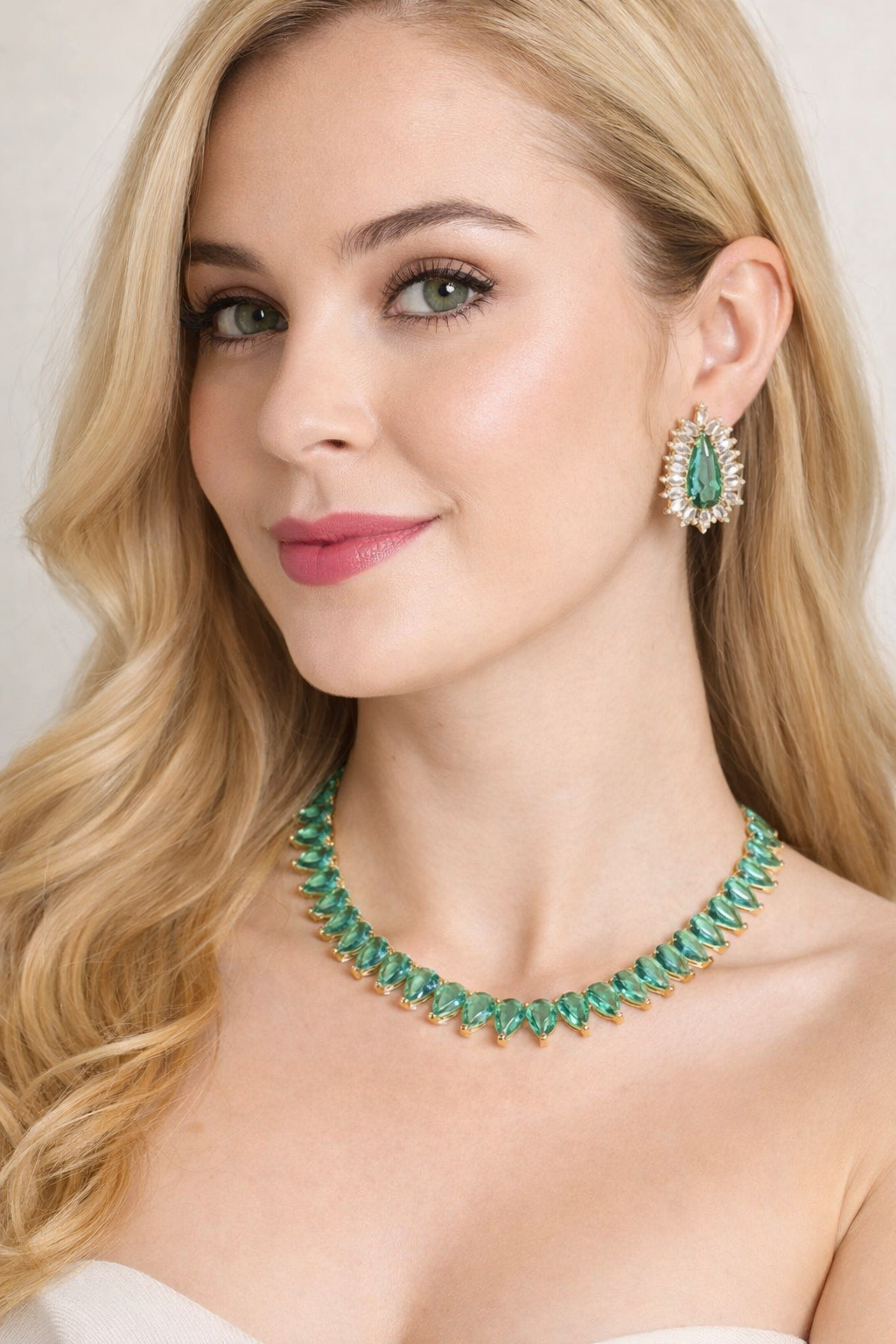 Green Crystal Choker Necklace & Earrings Set